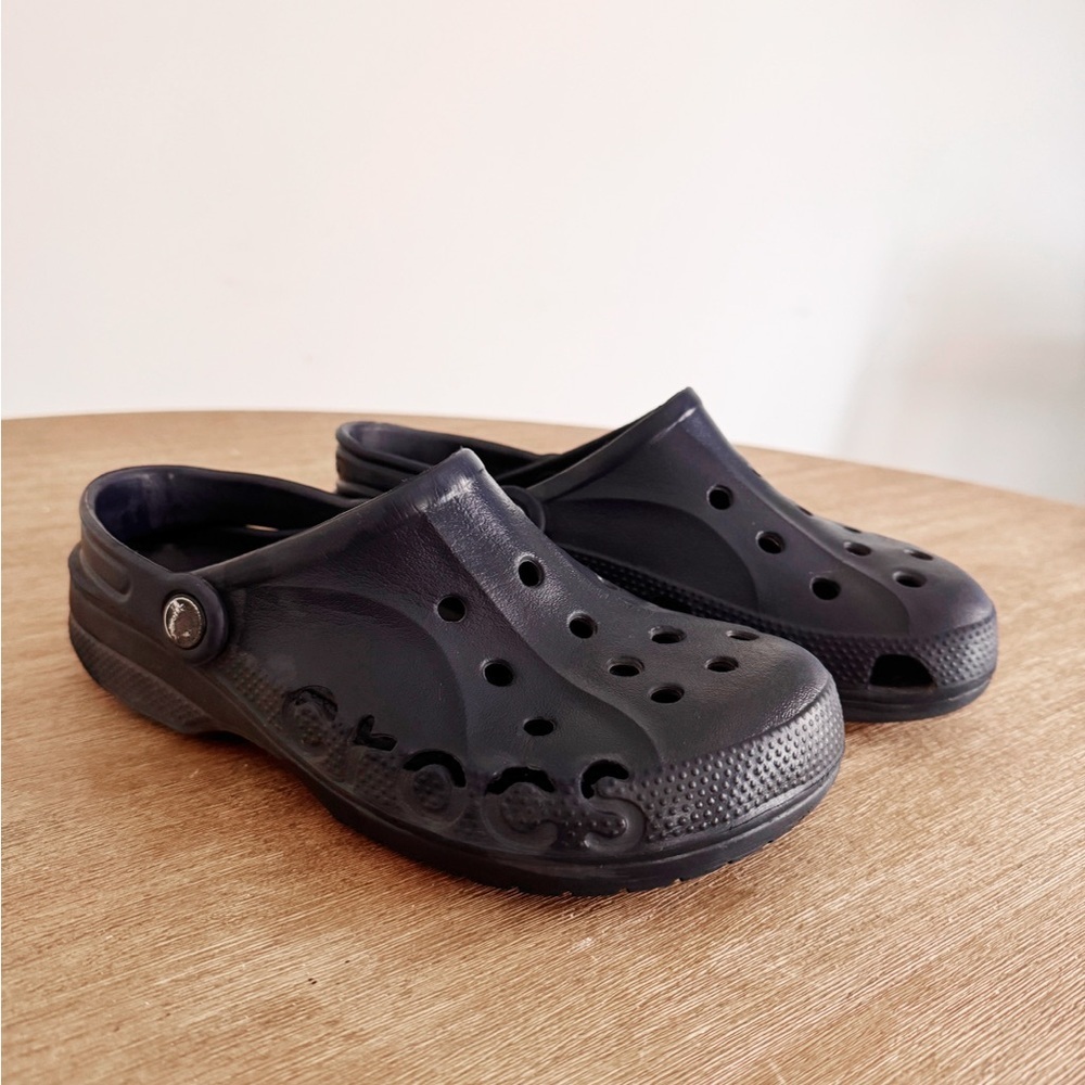 Navy Crocs Baya women’s 7